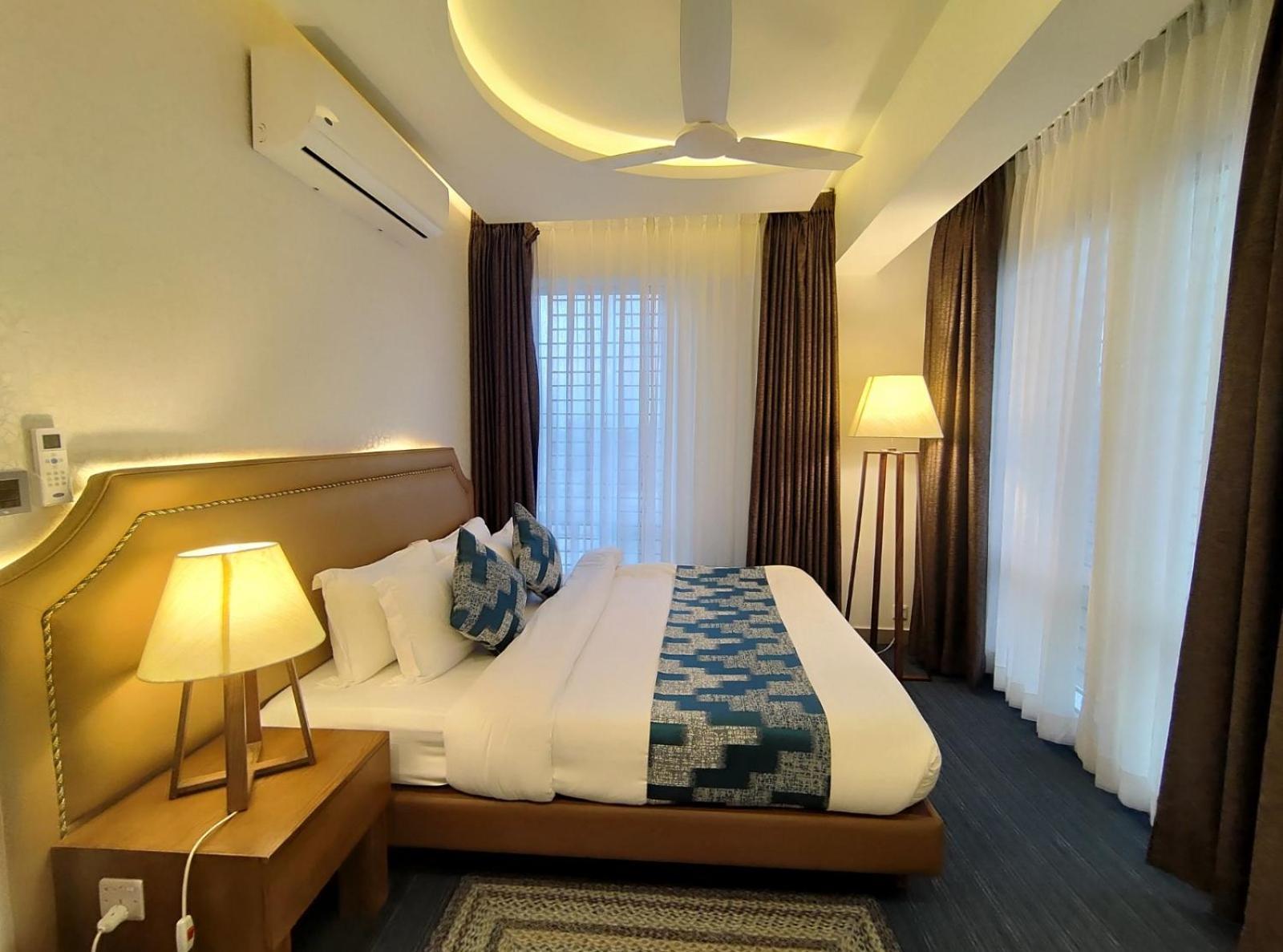 Royal Cox'S Bazar Hotel Exterior photo
